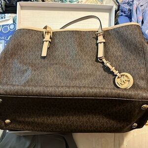 Michael Kors tote bag used.